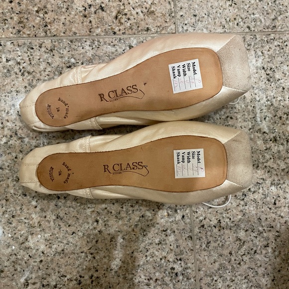 Grishko Pointe Shoes - Picture 3 of 6